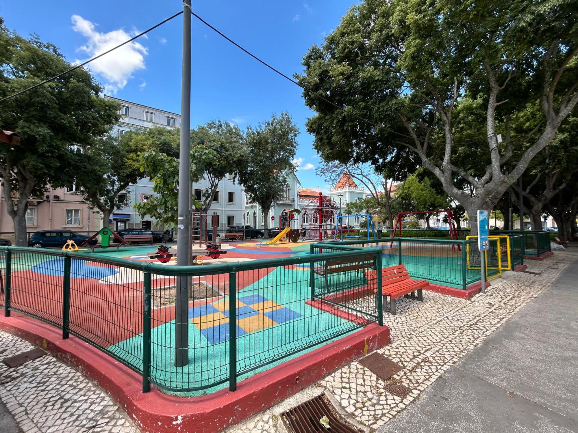 Seaside Comfort Beach And City Apartment Paco de Arcos Exterior photo